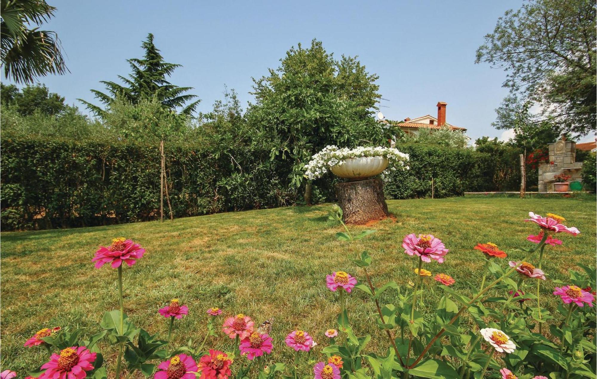 Beautiful Apartment In Porec With Wifi Zewnętrze zdjęcie