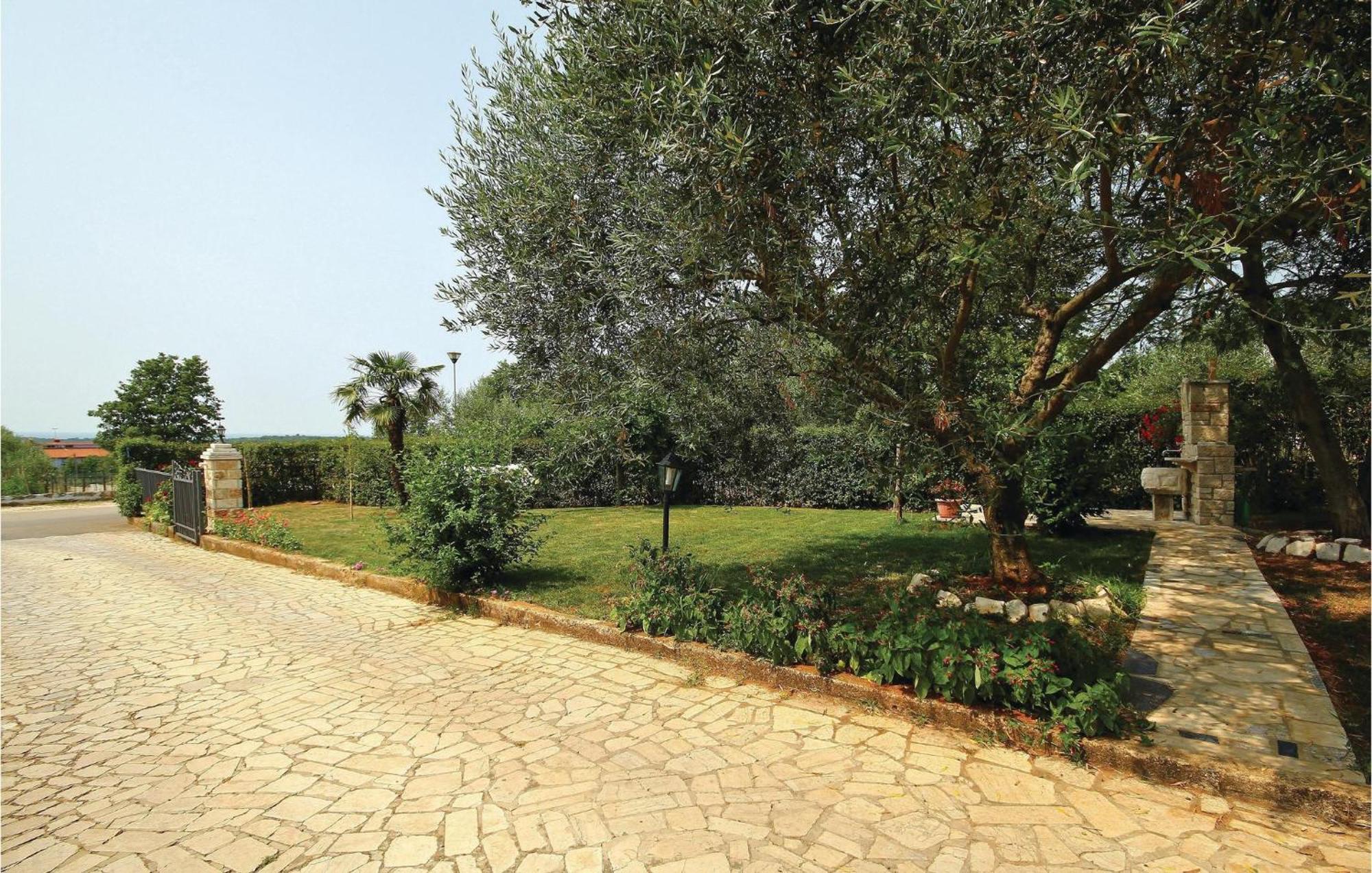 Beautiful Apartment In Porec With Wifi Zewnętrze zdjęcie